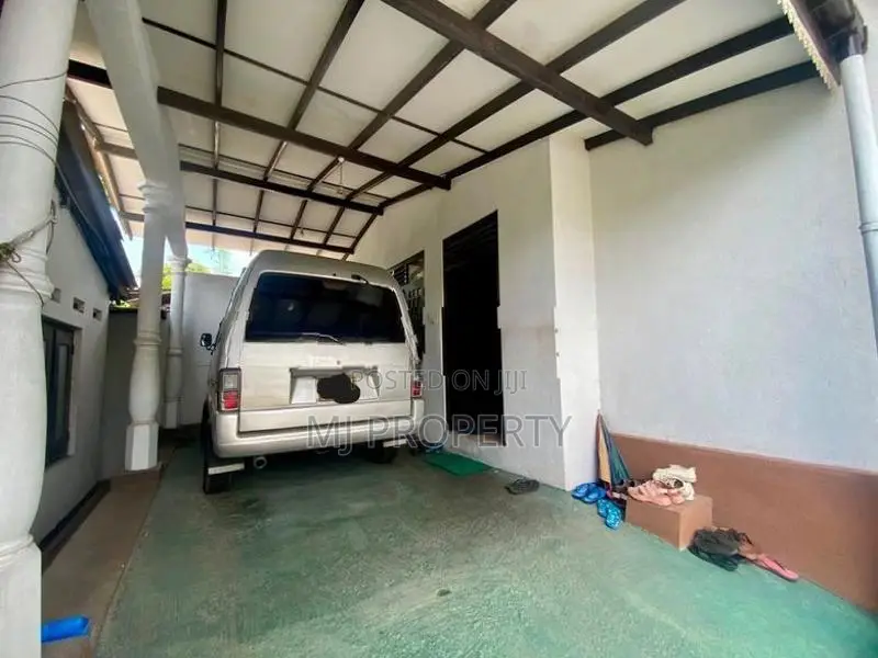 ( IS-1050) Valuable Two Storey House Sale in Homagama