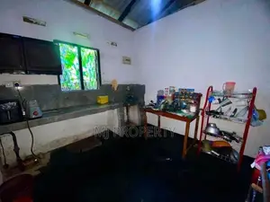 ( IS-1040) Valuable Single Storey House Sale in Padukka