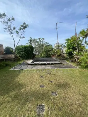 Commercial Building For Sale in Colombo 5.