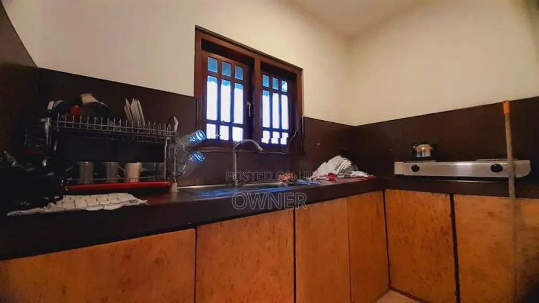 Holiday Bungalow Rent in Nuwara Ealiya (Hill Tea View Cottage)