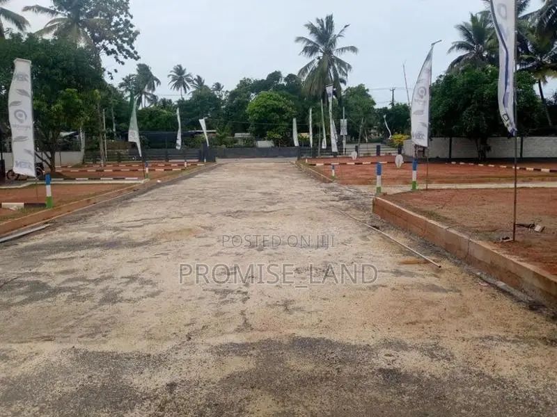 Wadduwa Thalpitiya Near Gall Rd Lands for Sale T01