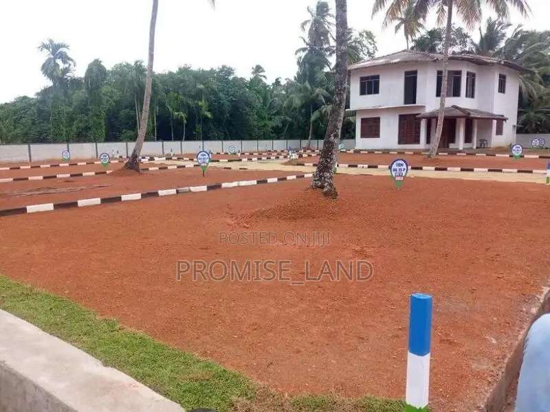 Wadduwa Thalpitiya Near Gall Rd Lands for Sale T01