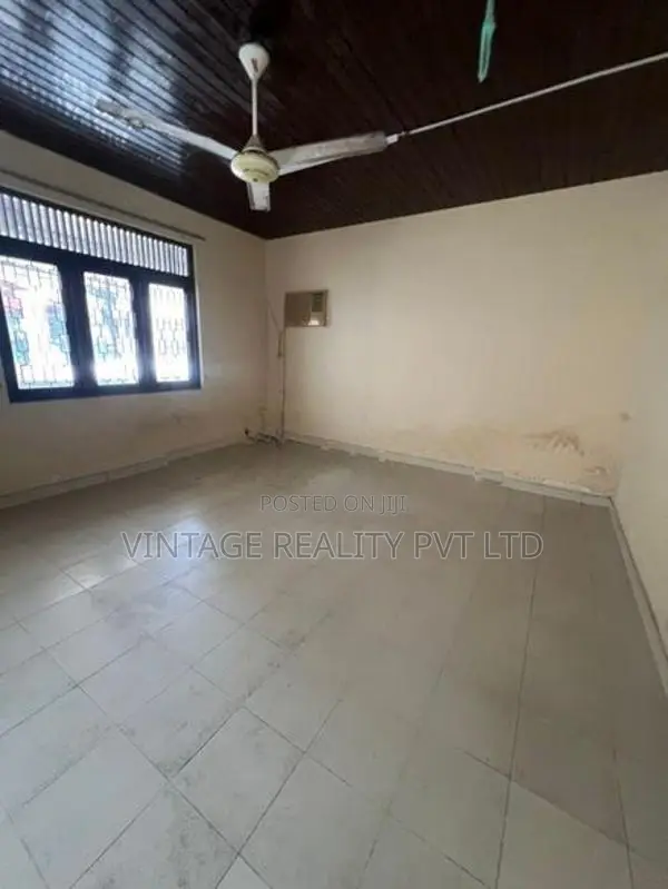 House For Sale in Thimbirigasyaya Colombo 5