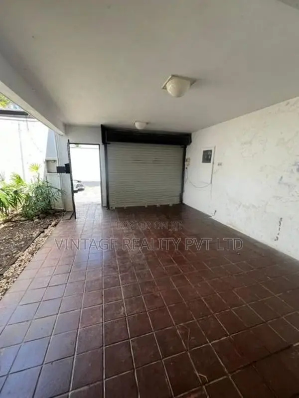 House For Sale in Thimbirigasyaya Colombo 5