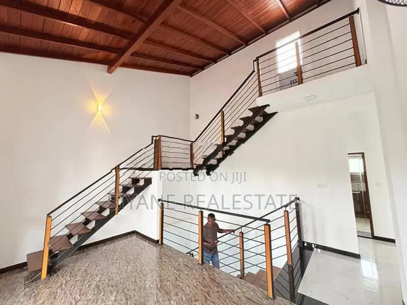Brand New House For Sale in Malabe - Arangala