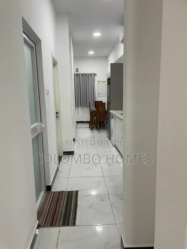 Fully Furnished Luxury Apartment for Rent - Mt Lavinia