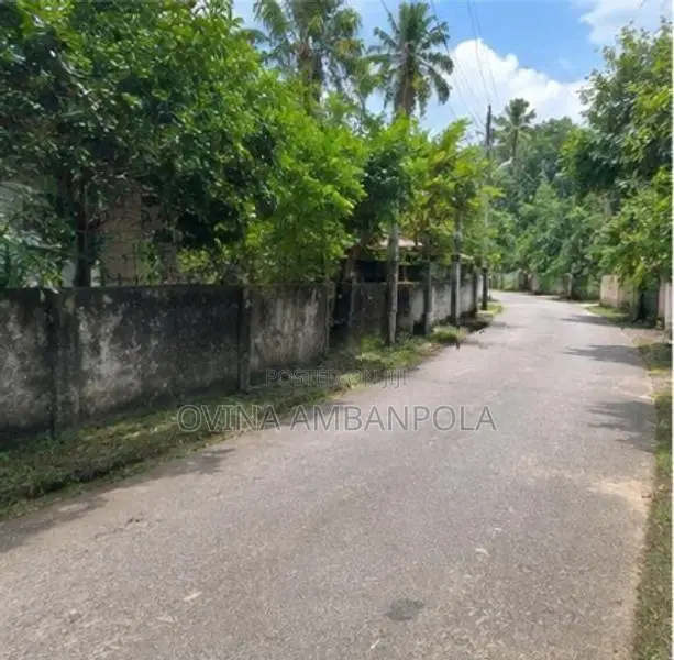 Land with A House for Sale in Homagama