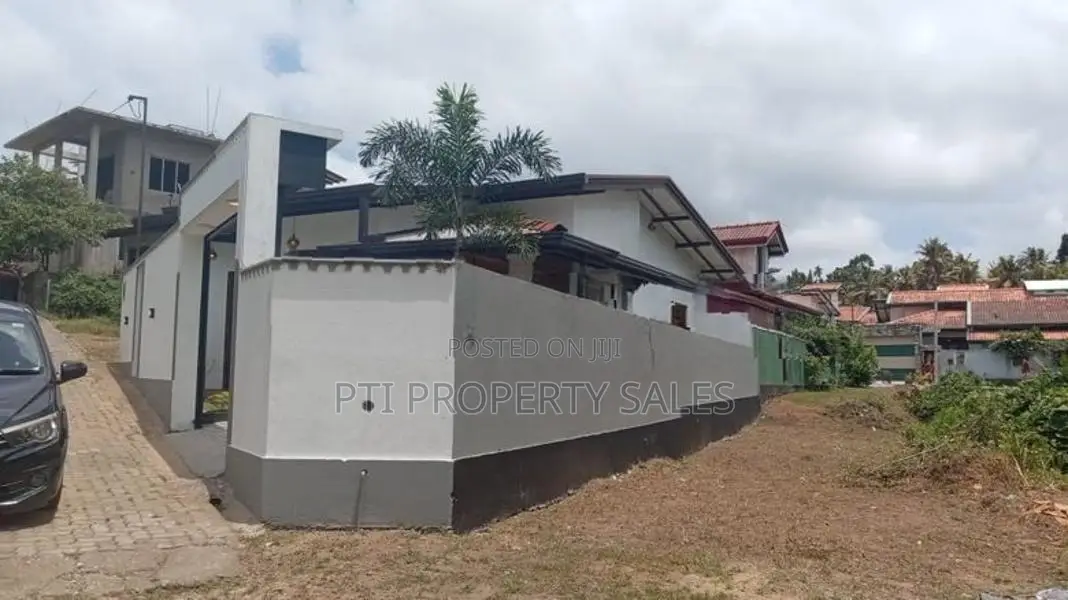 Brand-New House for Sale – Kesbewa (Sudarshna Mawatha)
