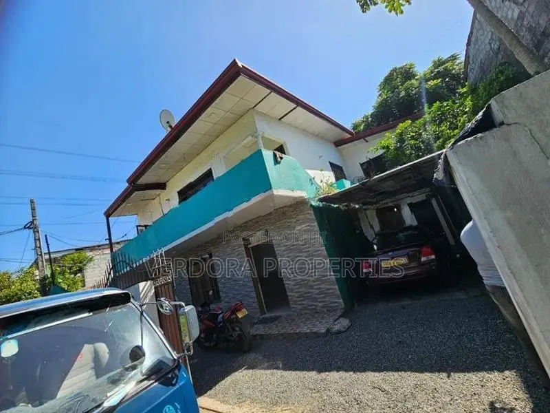 Two Story House for Sale in Wellampitiya