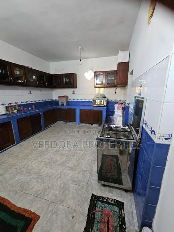 Two Story House for Sale in Wellampitiya