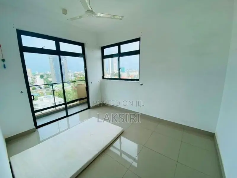 Swimming Pool Luxury Apartment Rent Narahanpeta Colmbo 5