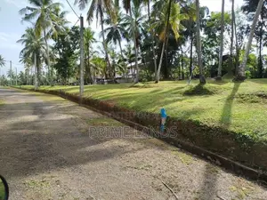 Land in Walihinda