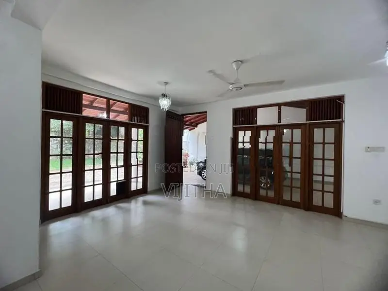 Down Stair House for Rent Near jayawardan Pura