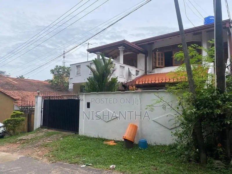 Furnished Room for Rent Male Student at Battaramulla Kumaragewatta