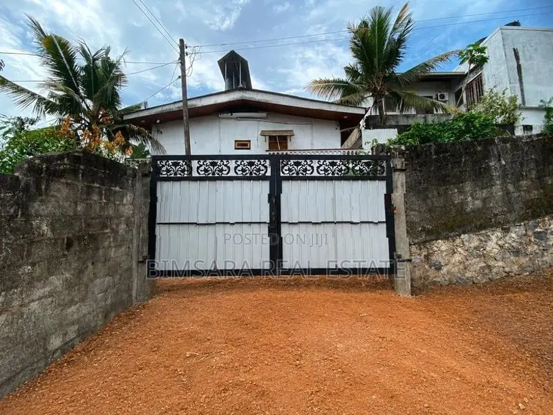 13.3-Perch Residential Land for Sale in Kaduwela | SL14858