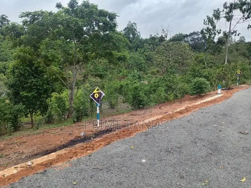 අම්බලන්ගොඩ නගර සභා සීමාවෙන් බිම් කොටස්
