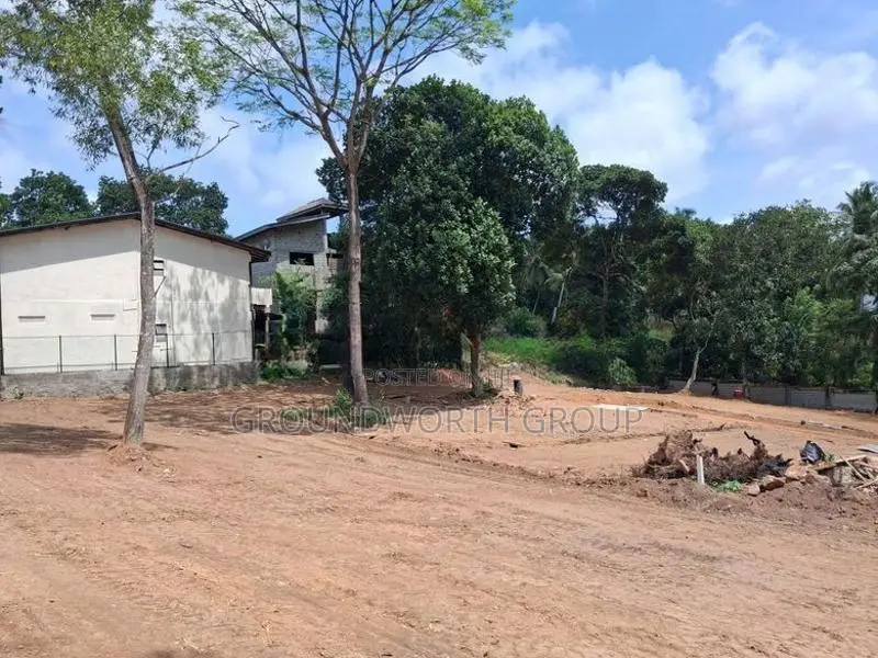මාලබෙන් ඉඩමක්