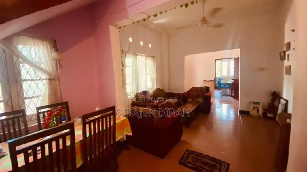 Two-storey with Separate annex for sale in Mount lavinia