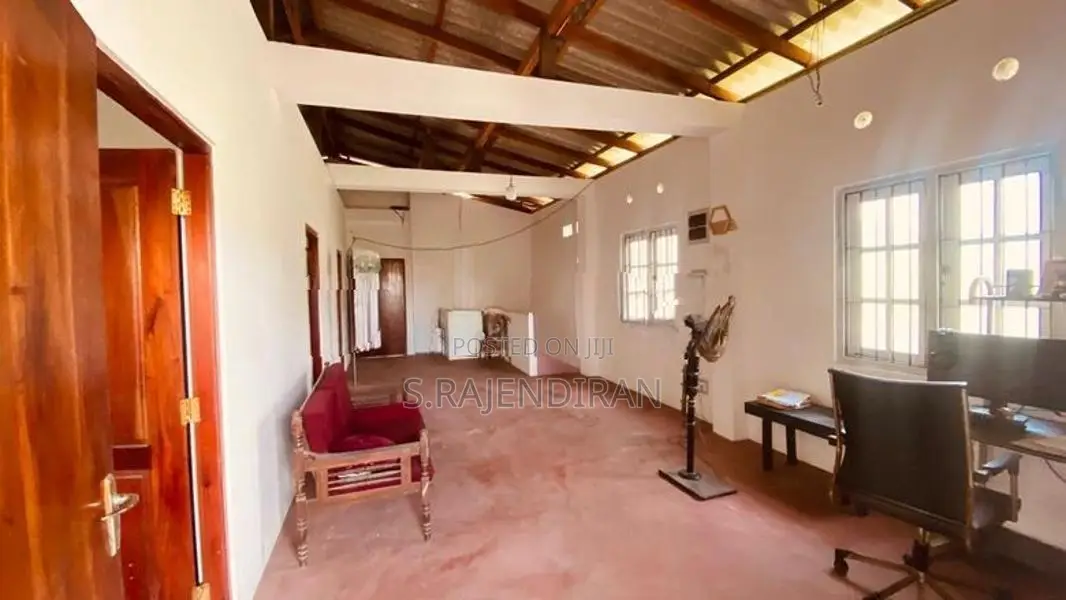 Two-storey with Separate annex for sale in Mount lavinia