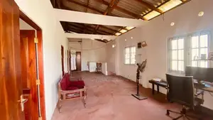 Two-storey with Separate annex for sale in Mount lavinia