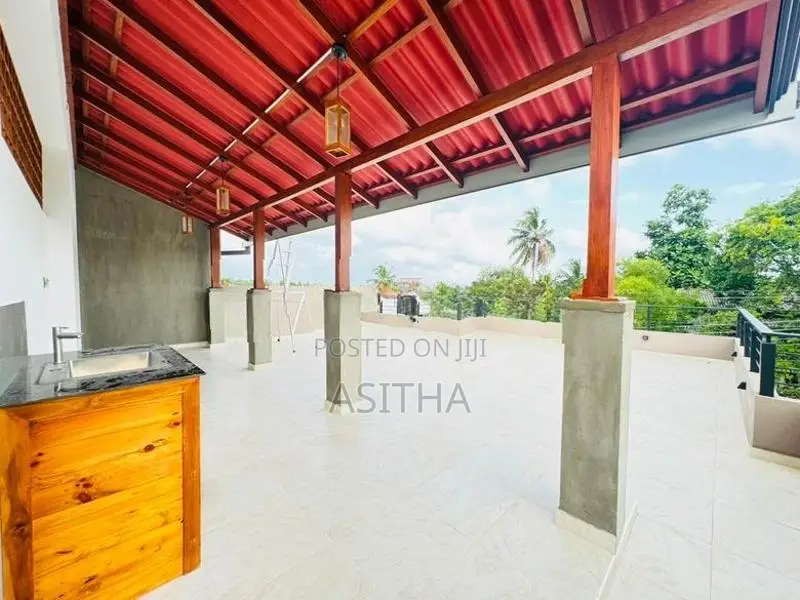 H2 Beautiful House for Sale in Piliyandala