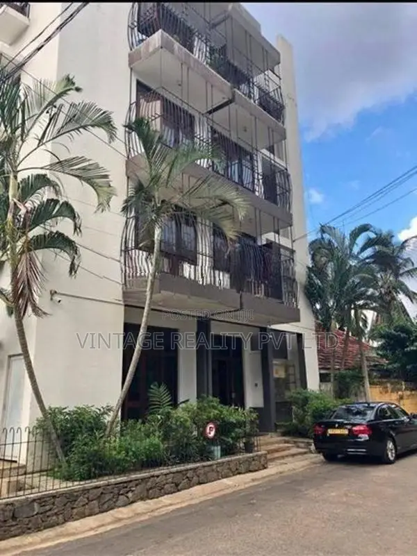 Apartment Building For Sale in Colombo 07