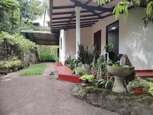 House in Kadawatha Plot 20