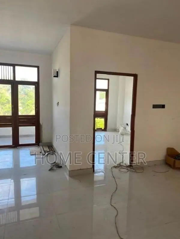 Brand New 3rd Floor House For Rent In Wattala