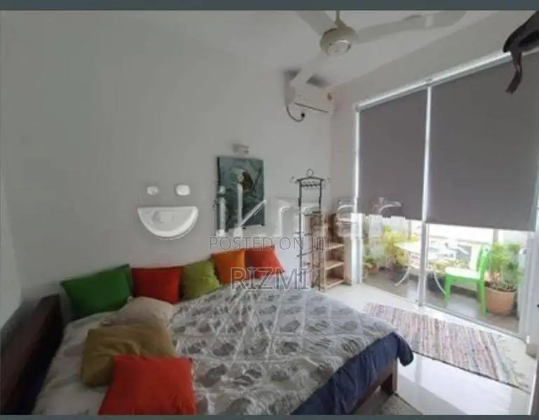 1200sq 3BR apartment for sale in mount lavinia deed available