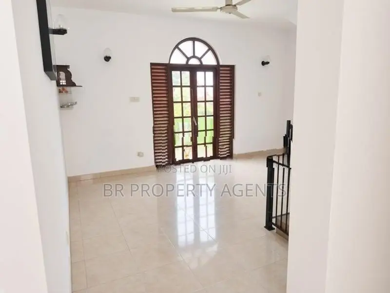 Three Story House for Rent in Nugegoda