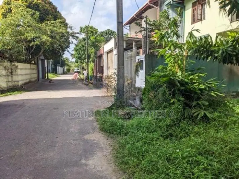 8P , 16P & 24P Lands For Sale Kottawa Rukmalgama - Rayners Range Schem