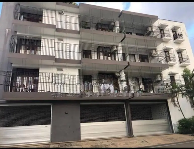 Apartment Building For Sale in Colombo 07