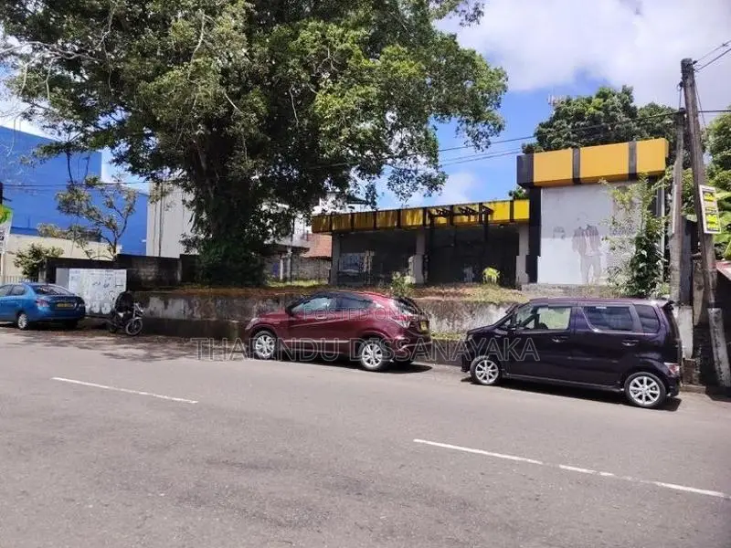 Business land in Maharagama Town