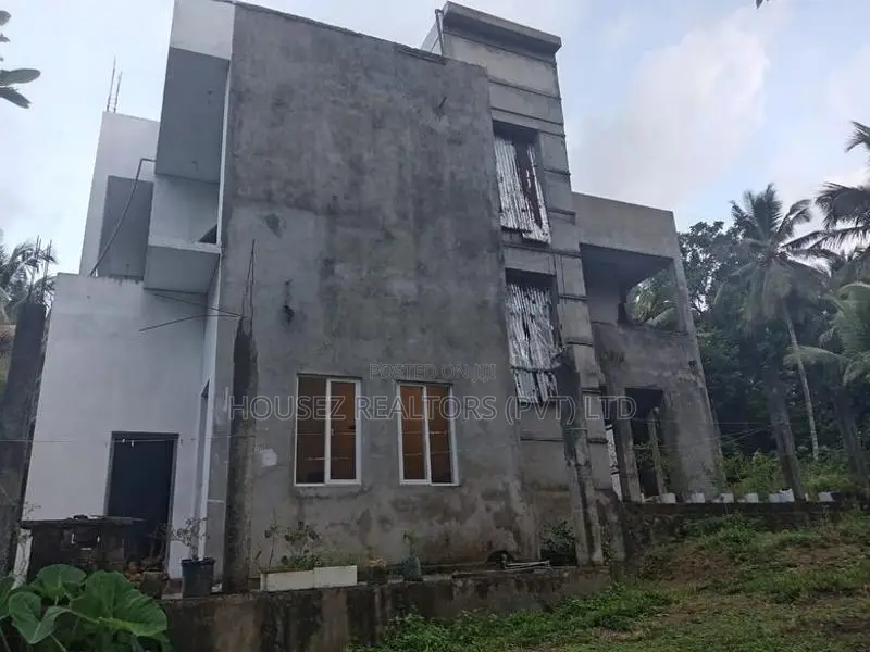 Spacious 36-Perch House for Sale – Kaduwela ( Property Id - H2854 )
