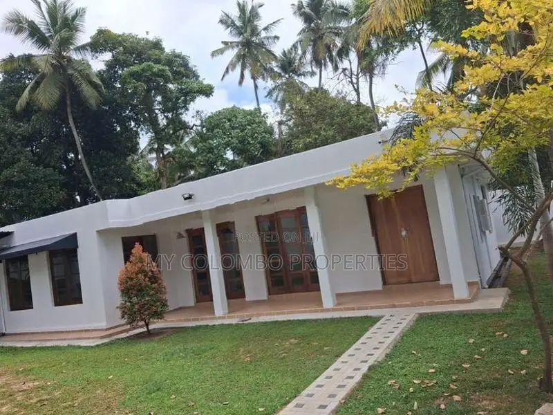 Land for Sale Jayanthipura Battaramulla