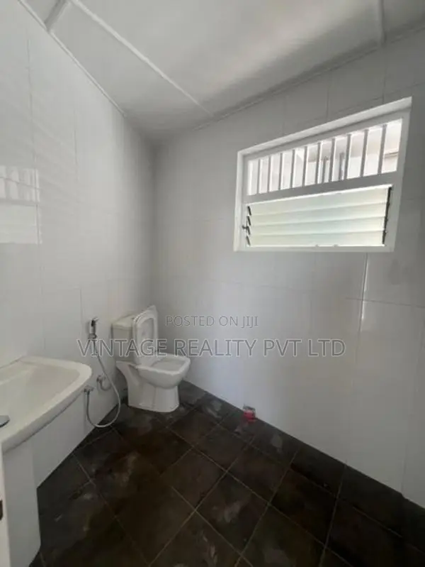 10 Perches House For Sale in Isipathana Mw Colombo 5