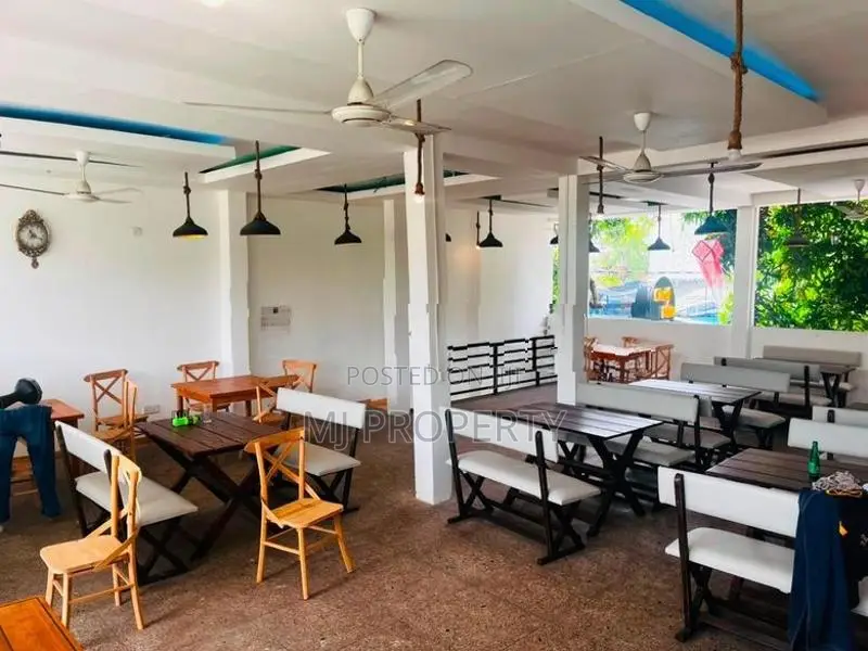 ( YC-1165)Valuable Commercial Restaurant 1st Floor Rent in Boralesgamu
