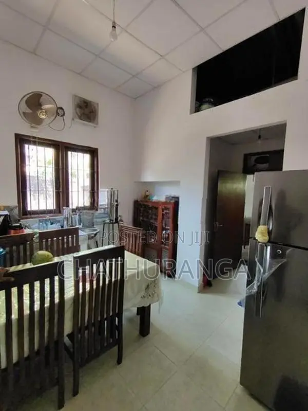 House Sale Near Kandy Road Kadawatha