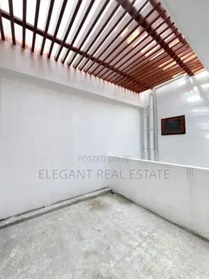 06 Bedroom Unfurnished 03 Storied House for Sale in Nawala (A6477)