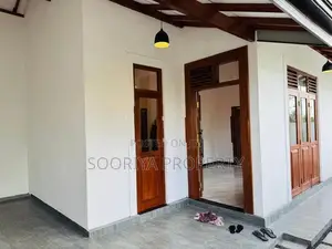 සුඛෝපභෝගී තනිමහල් නිවසක් විකිණීමට - Piliyandala