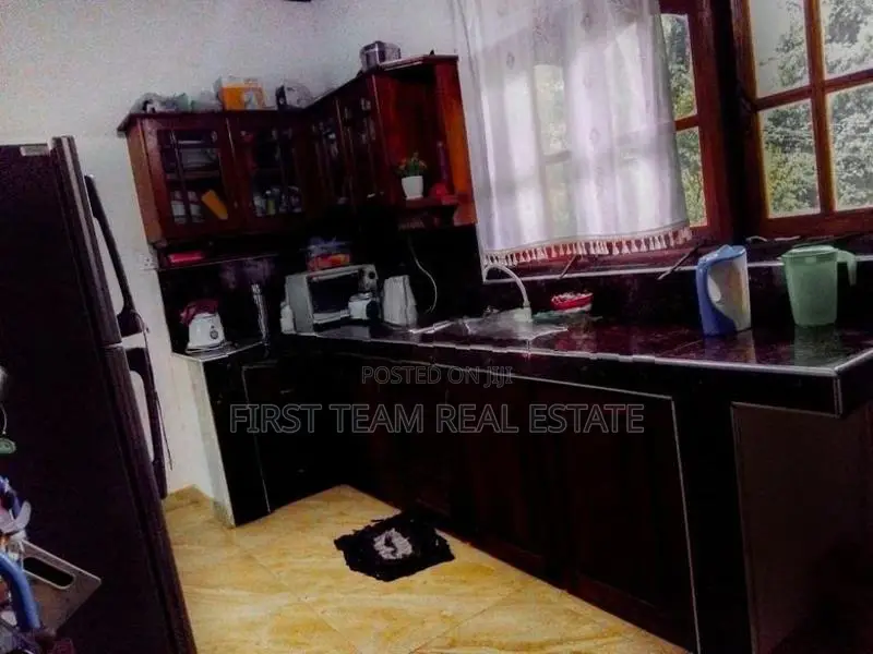 Two-Story House for Sale in Katugasthota