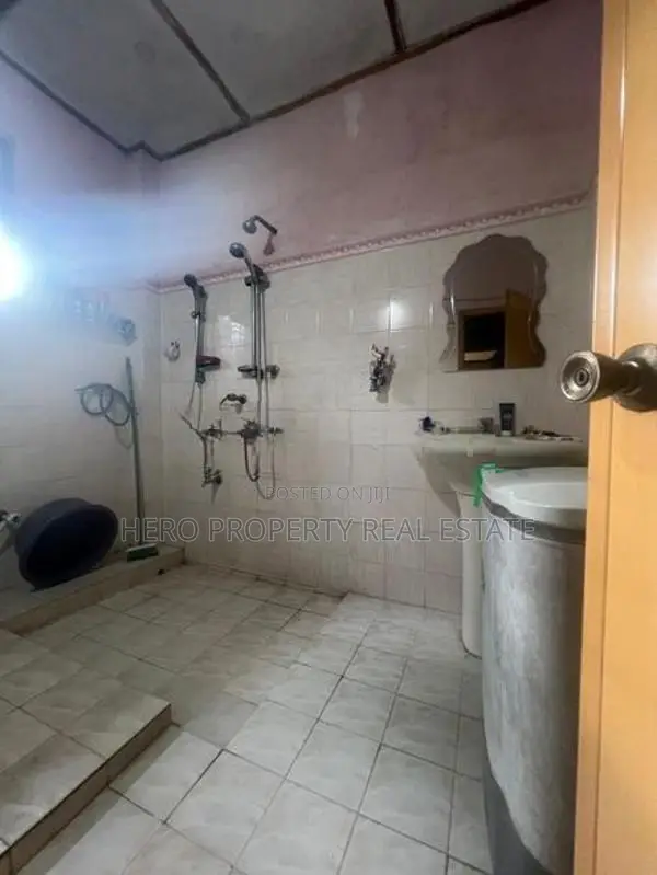 Modern House for Rent in Korathota
