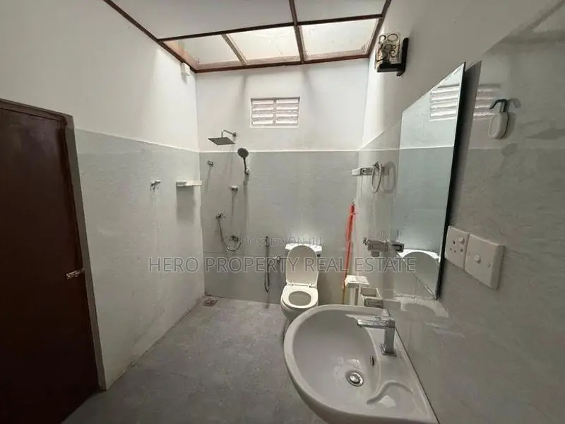 Modern House for Rent in Ja Ela