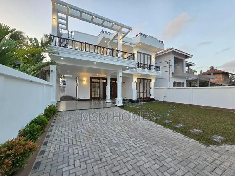 Newly Build Luxury Modern House For Sale in Negombo