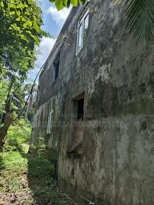 Spacious 36-Perch House for Sale – Kaduwela ( Property Id - H2854 )