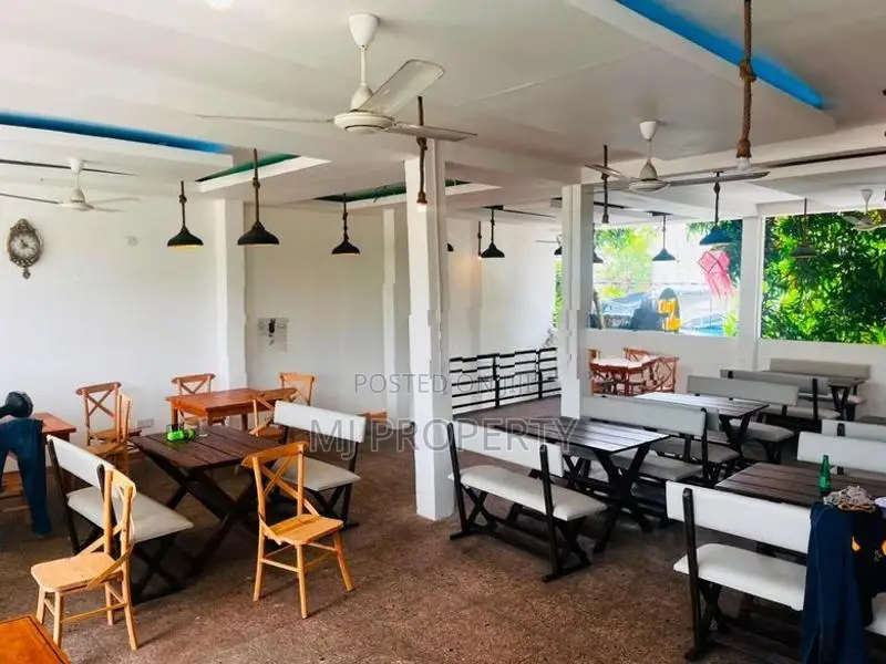 ( YC-1165)Valuable Commercial Restaurant 1st Floor Rent in Boralesgamu