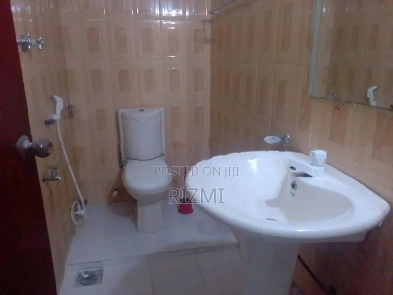 3BR ground Floor house for rent in dehiwala sudarsana road