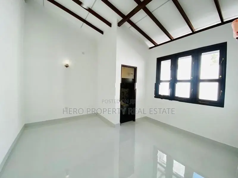 🌟Quality Brand New House for Sale in Athurugiriya