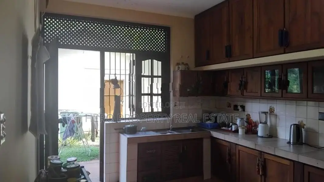 Modern House for Sale in Kadawatha 🌟