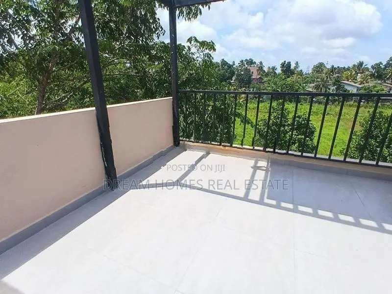 Brand New Luxury House for Sale - Pannipitiya